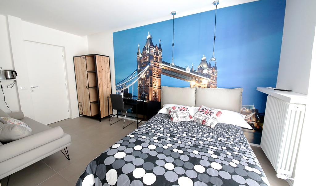 Affittacamere Smile Accomodation Aosta Exterior photo