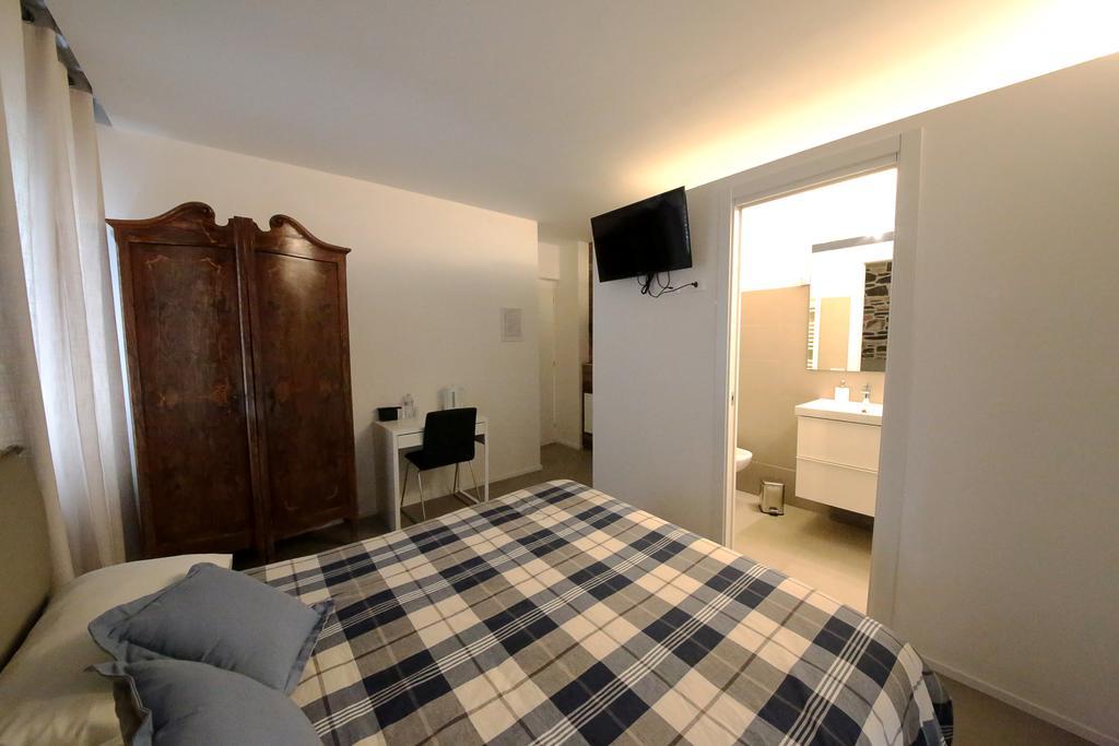 Affittacamere Smile Accomodation Aosta Exterior photo